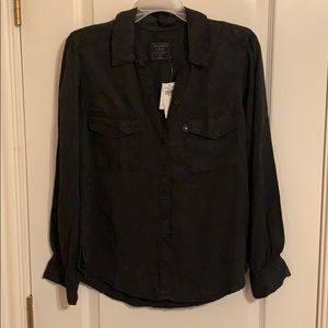 Black button up NEVER WORN!